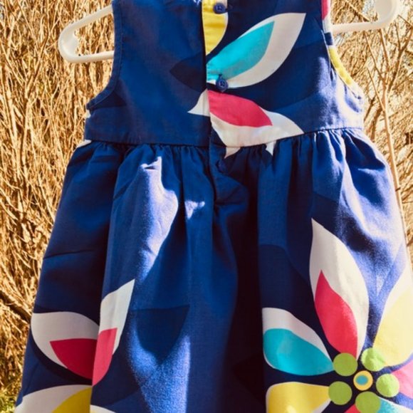 Such a Cute navy, White ,& Bright Colored Flowers, Carter's Dress, NWOT 12 mnths - Picture 2 of 7